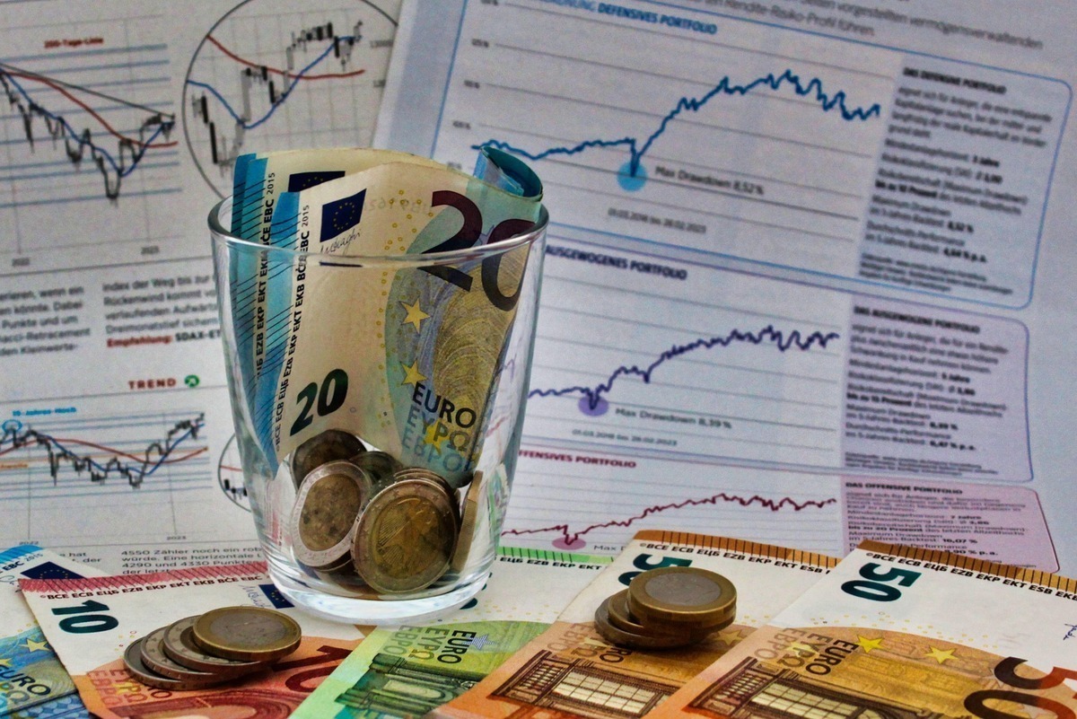 Umfassender Marktbericht zum Immobilienmarkt in Osnabrück: Angebotslage, Nachfragesegmente, Lagequalitäten und Stadtentwicklung – ergänzt um Kennziffern und offizielle Marktberichte.